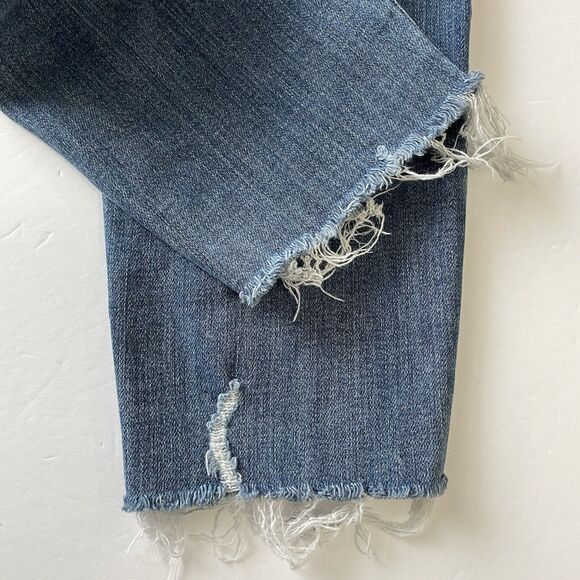 Judy Blue RELAXED FIT Jeans Size 5/27 Medium Wash Distressed Raw Hem Stretch - Picture 6 of 10